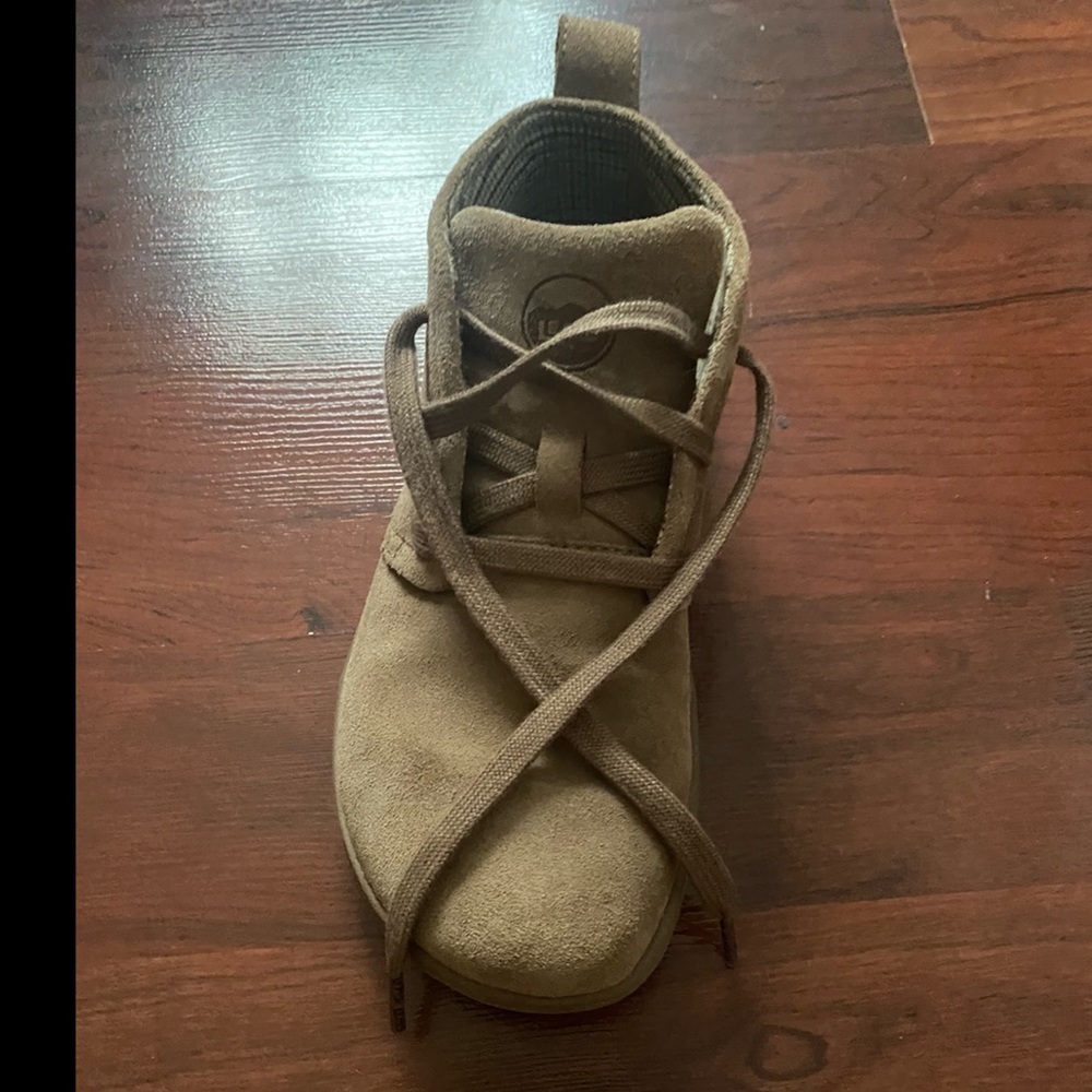 Lems Chukka shoes